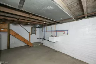 200 8th St NW, Barberton, OH 44203 - Photo 15