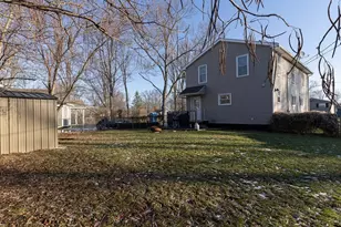 652 Alameda Ave, Sheffield Lake, OH 44054 - Photo 5
