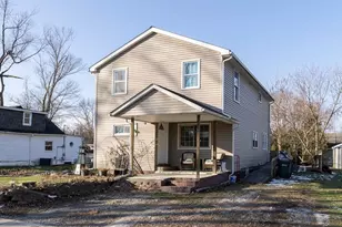 652 Alameda Ave, Sheffield Lake, OH 44054 - Photo 3