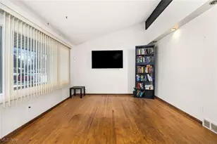 1035 Skyland Dr, Macedonia, OH 44056 - Photo 3