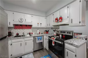 1735 Ledgewood Blvd NE, Massillon, OH 44646 - Photo 7