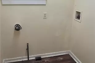 920 Redfern Ave, Akron, OH 44314 - Photo 15