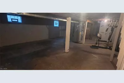 920 Redfern Avenue, Akron, OH 44314 - Photo 27