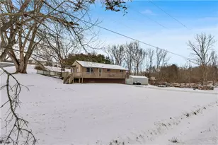 14221 Birch Rd, East Liverpool, OH 43920 - Photo 3