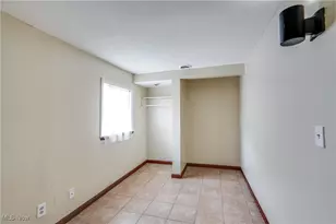 1212 Benton St, Barberton, OH 44203 - Photo 13