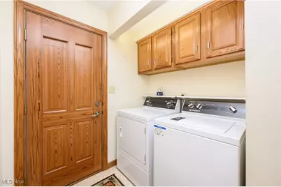 1283 S Azalea Boulevard, Barberton, OH 44203 - Photo 15