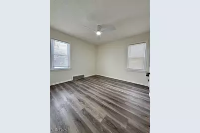 5279 W 50th Street, Parma, OH 44134 - Photo 15