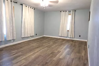 512 North Street, Duncan Falls, OH 43734 - Photo 9