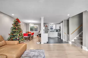 25021 Picone Ln, Huber Heights, OH 44146 - Photo 7