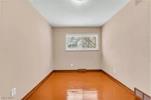 18023 Fairway Dr, Loveland, OH 44135 - Photo 7