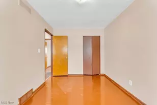 18023 Fairway Dr, Loveland, OH 44135 - Photo 11