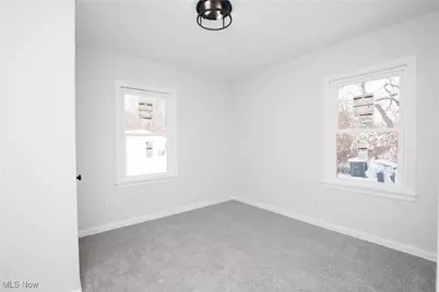 1093 Valdes Avenue, Akron, OH 44320 - Photo 15