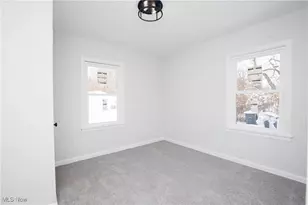 1093 Valdes Ave, Akron, OH 44320 - Photo 15