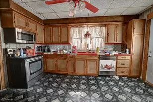 264 W Market St, Alliance, OH 44601 - Photo 15