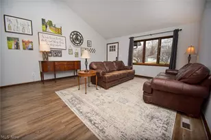 17134 Rabbit Run Dr, Strongsville, OH 44136 - Photo 5