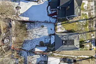 178 Marshall St, Conneaut, OH 44030 - Photo 7