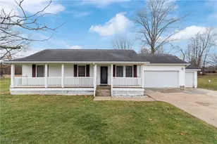 4057 Paumier Ave, Louisville, OH 44641 - Photo 3