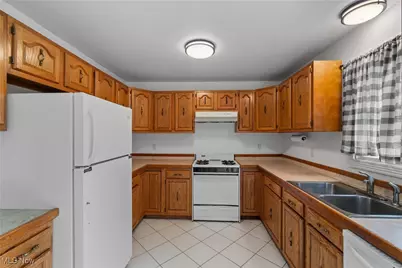 4057 Paumier Avenue, Louisville, OH 44641 - Photo 15