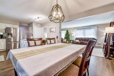 19520 Harsax Avenue, Loveland, OH 44135 - Photo 9