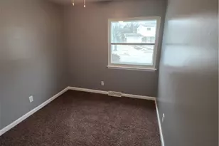 860 Jamestown Ave, Elyria, OH 44035 - Photo 17