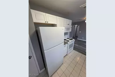 860 Jamestown Avenue, Elyria, OH 44035 - Photo 9