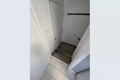 860 Jamestown Avenue, Elyria, OH 44035 - Photo 31