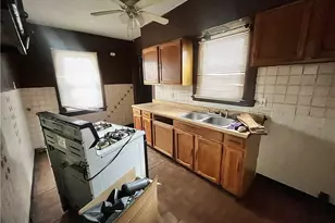 1629 Elberon Ave, East Cleveland, OH 44112 - Photo 9