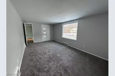 5930 Walbrook Street NW, Canton, OH 44718 - Photo 5