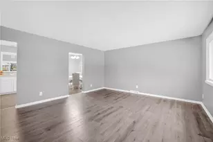 3930 Wadsworth Rd, Barberton, OH 44203 - Photo 13