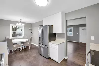 3930 Wadsworth Road, Barberton, OH 44203 - Photo 11