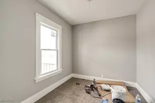 1093 E 147th St, Loveland, OH 44110 - Photo 7