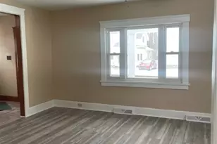 745 Maple Ave, Conneaut, OH 44030 - Photo 5