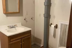 745 Maple Ave, Conneaut, OH 44030 - Photo 21