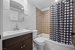 722 Indiana St, Zanesville, OH 43701 - Photo 11