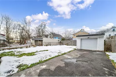 3546 Menlo Road, Huber Heights, OH 44120 - Photo 35