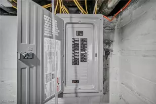 3546 Menlo Rd, Huber Heights, OH 44120 - Photo 33