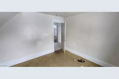 6639 Ovington, Loveland, OH 44127 - Photo 15