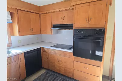 716 E 4th Street, West Lafayette, OH 43845 - Photo 11