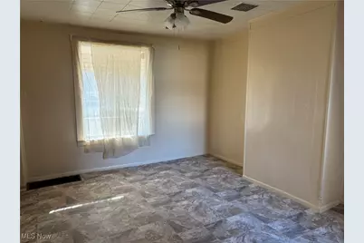 1013 Saint George, East Liverpool, OH 43920 - Photo 5