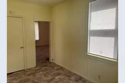 1013 Saint George, East Liverpool, OH 43920 - Photo 5