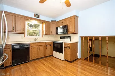 339 Villard Street, Apple Creek, OH 44606 - Photo 7