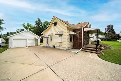 411 Eastlawn Street, Geneva, OH 44041 - Photo 3