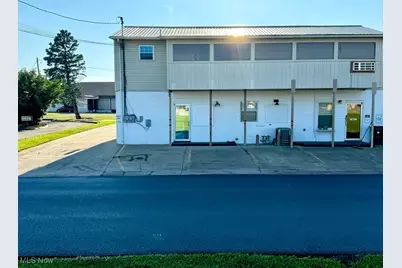 209 Lee Street, Belpre, OH 45714 - Photo 1