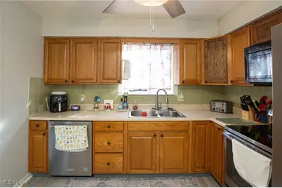 766 Staeger Street, Akron, OH 44306 - Photo 7