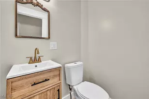 13464 Clifton Blvd, Oakwood, OH 44107 - Photo 15