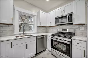 13464 Clifton Blvd, Oakwood, OH 44107 - Photo 11