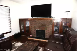 2083 17th St SW, Akron, OH 44314 - Photo 7