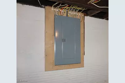 2083 17th Street SW, Akron, OH 44314 - Photo 33