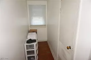 2083 17th St SW, Akron, OH 44314 - Photo 23