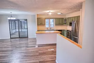 11371 Sagebrush Ave NE, Uniontown, OH 44685 - Photo 9